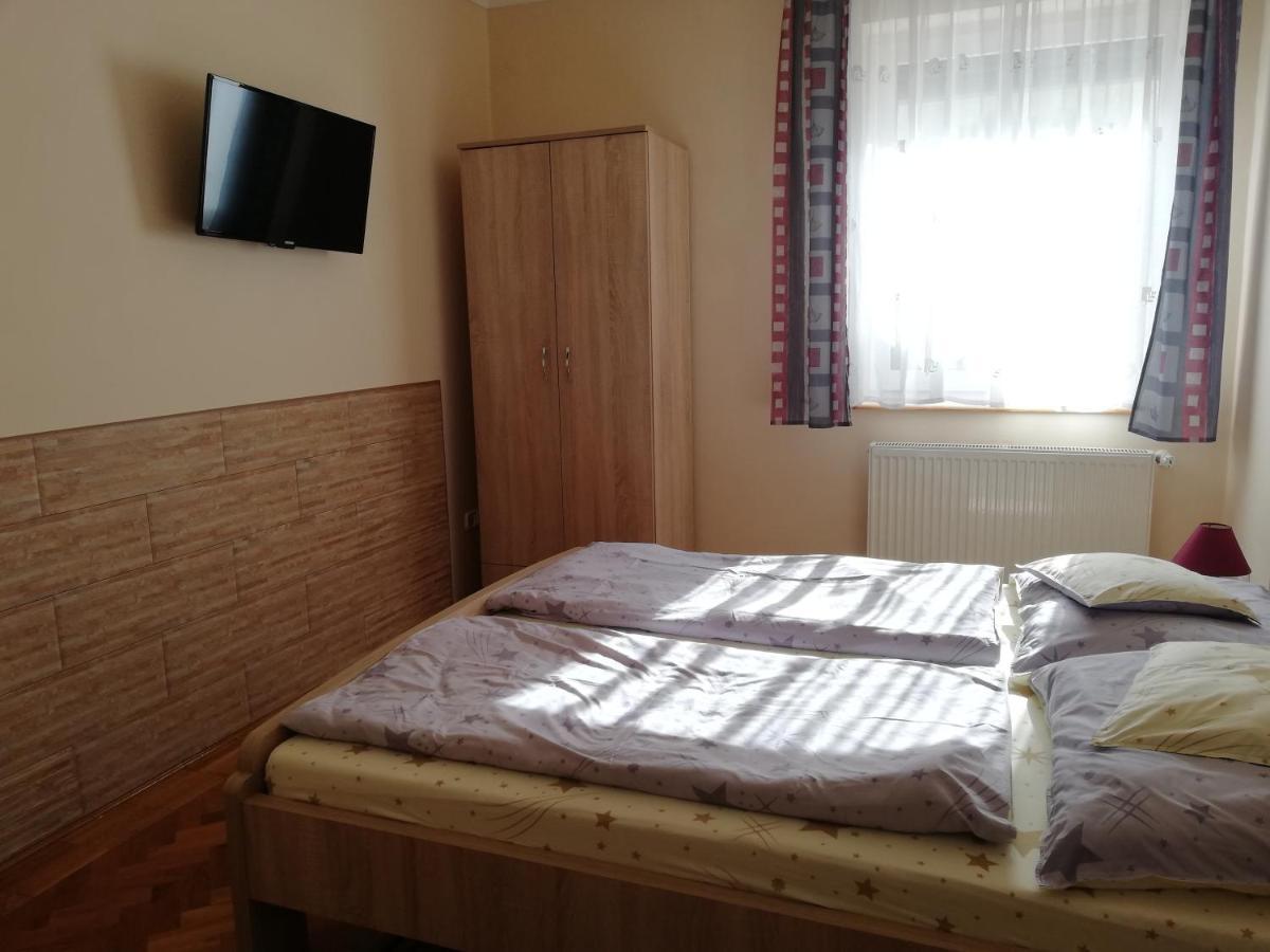 Imola És Andrea Apartmanház Hajdúszoboszló Kültér fotó