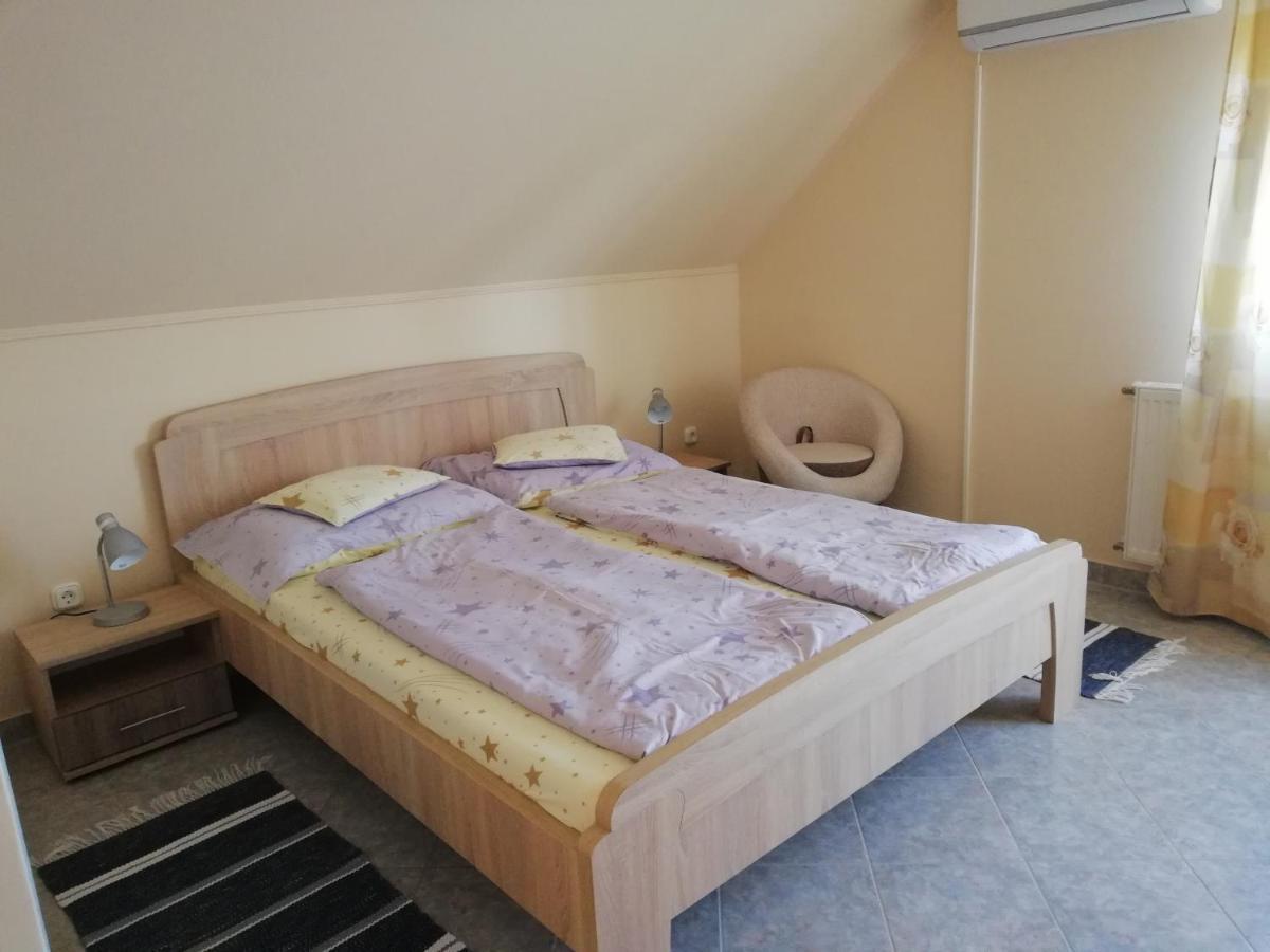 Imola És Andrea Apartmanház Hajdúszoboszló Kültér fotó