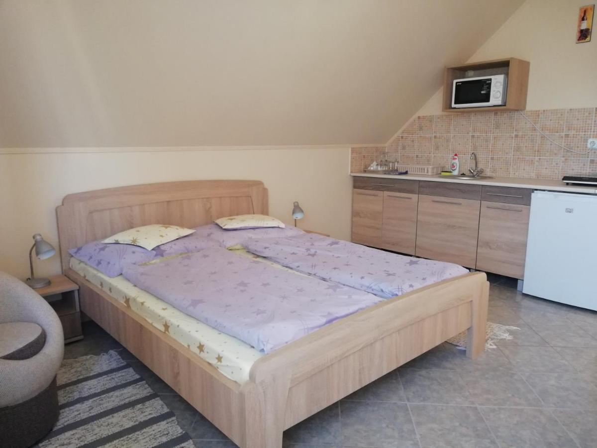 Imola És Andrea Apartmanház Hajdúszoboszló Kültér fotó