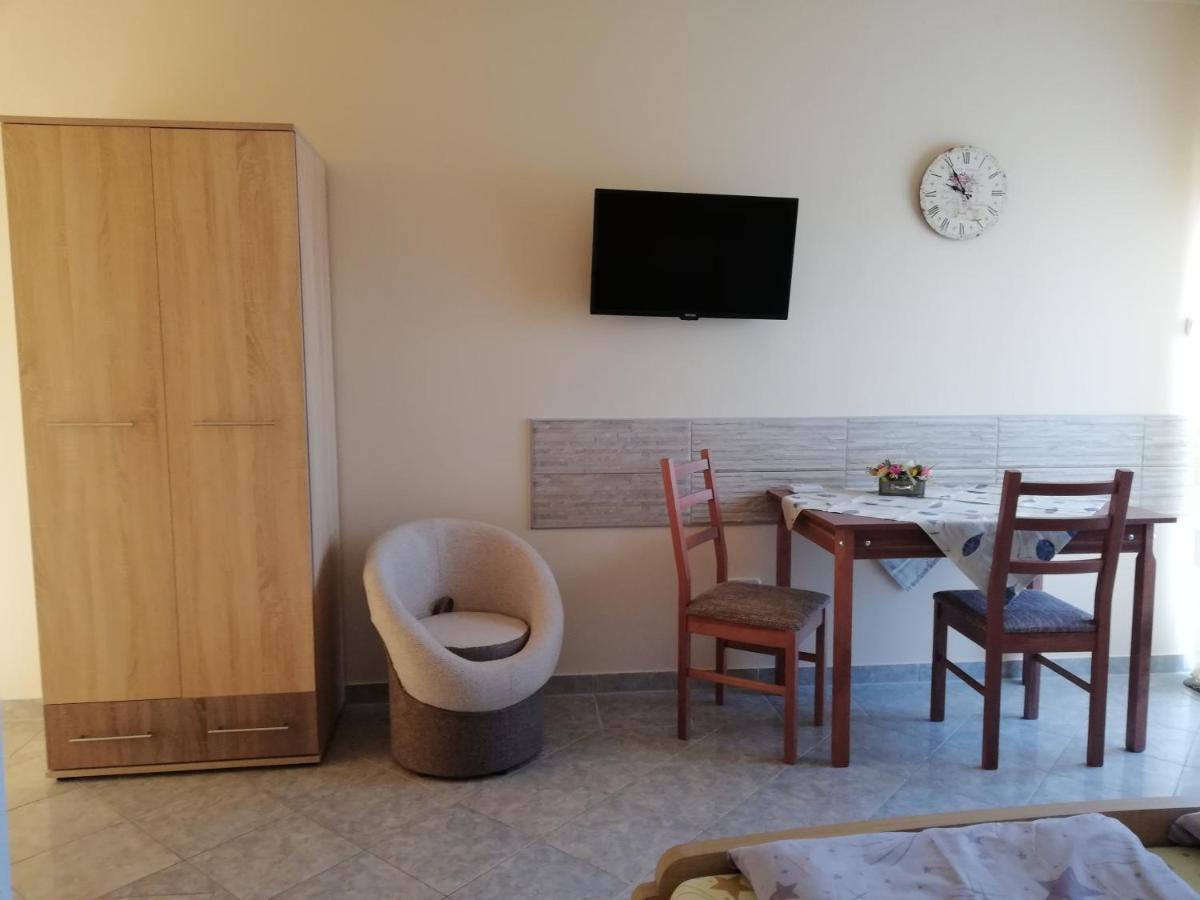 Imola És Andrea Apartmanház Hajdúszoboszló Kültér fotó
