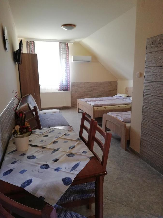 Imola És Andrea Apartmanház Hajdúszoboszló Kültér fotó