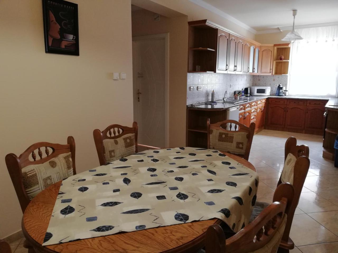 Imola És Andrea Apartmanház Hajdúszoboszló Kültér fotó